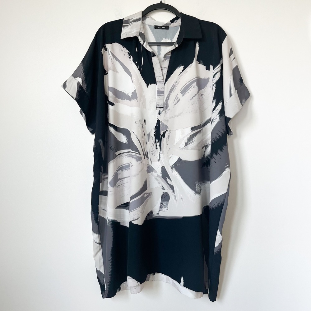 Natori Brushstroke Floral Oversized Caftan Tunic Dress Medium Pockets Black